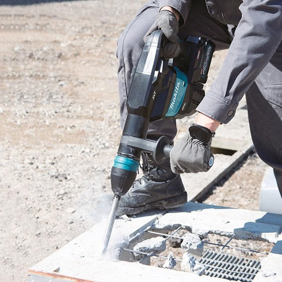 Makita HM001GM201 – Leistungsstarker Akku-Schlagschrauber mit 40V Max und Bluetooth