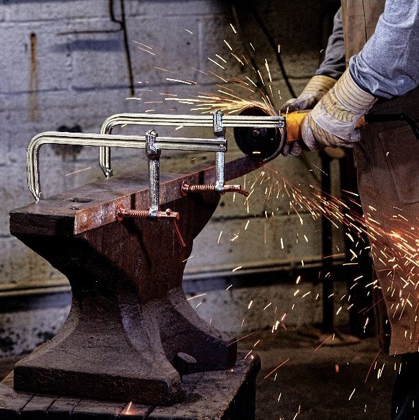 DeWalt Lusar Zange 300mm – Robuste Stahlkonstruktion für Hohe Kompression
