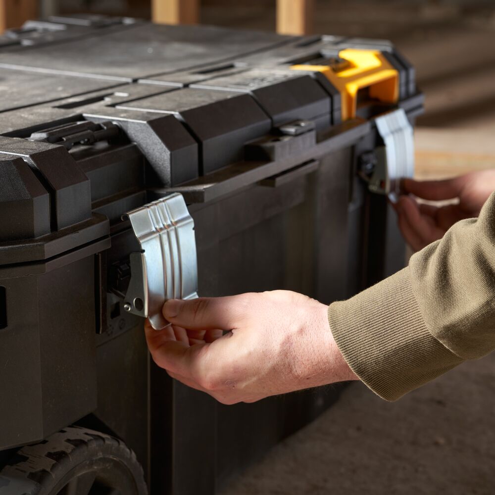 Stanley Werkzeugkoffer ProStack 113 L Mit Schnellzugriff