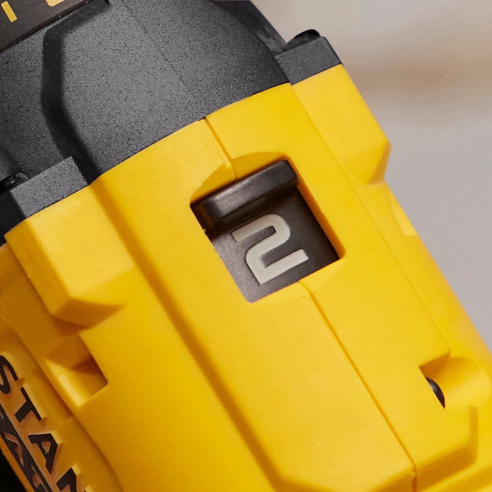 Stanley Bohrschrauber SFMCD700C2K-QW 18 V 50 Nm Ergonomisch