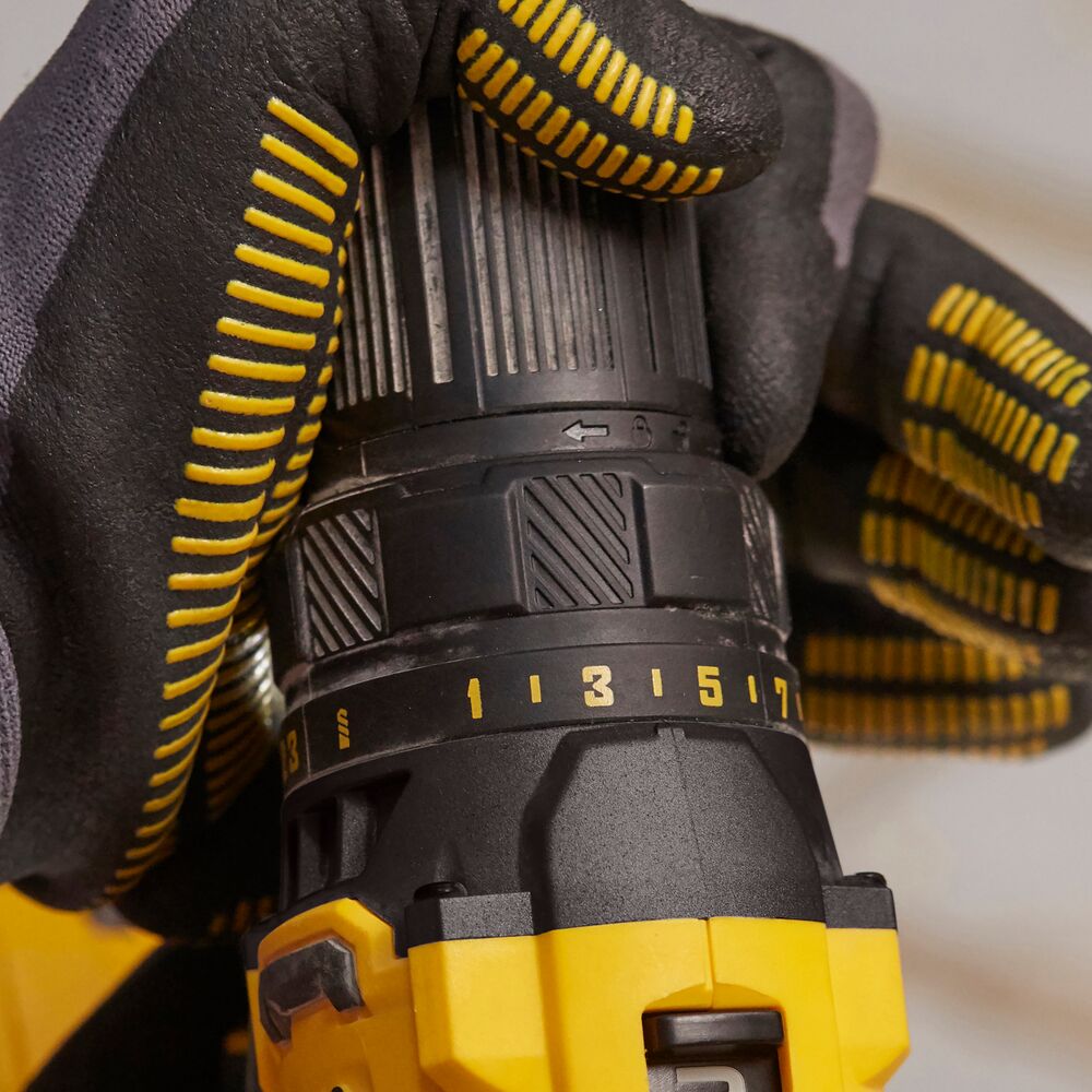 Stanley Bohrschrauber SFMCD700C2K-QW 18 V 50 Nm Ergonomisch