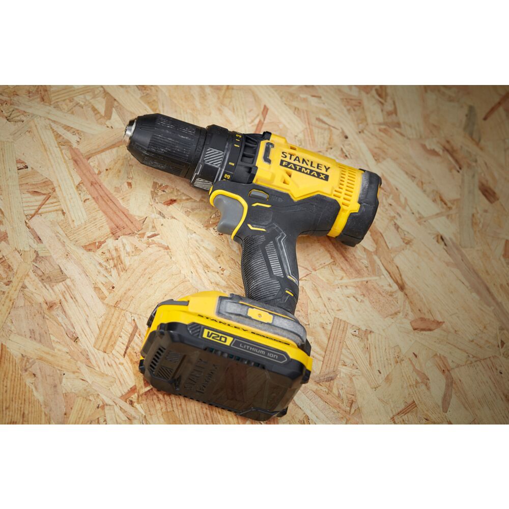 Stanley Bohrschrauber SFMCD700C2K-QW 18 V 50 Nm Ergonomisch