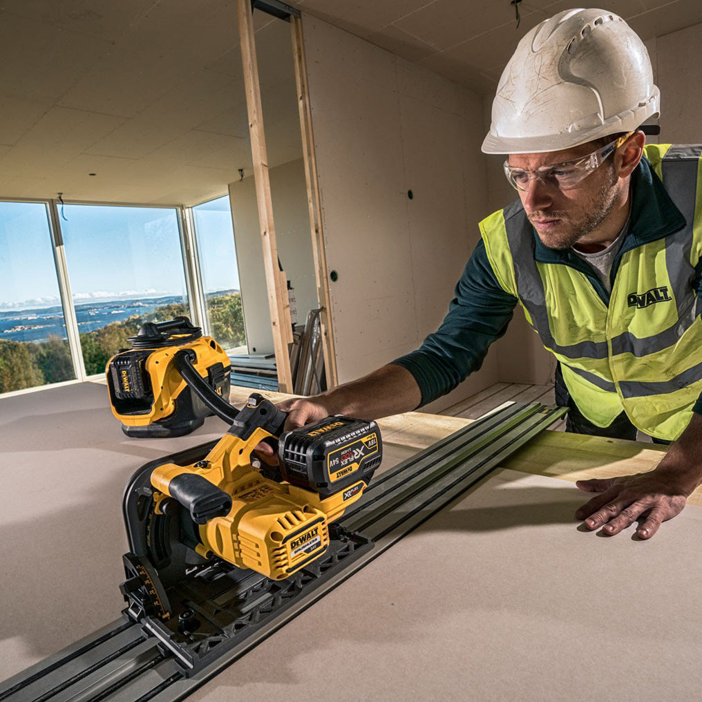 DeWALT Kreissäge DCS520T2-QW 54 V Anti Rückschlag System