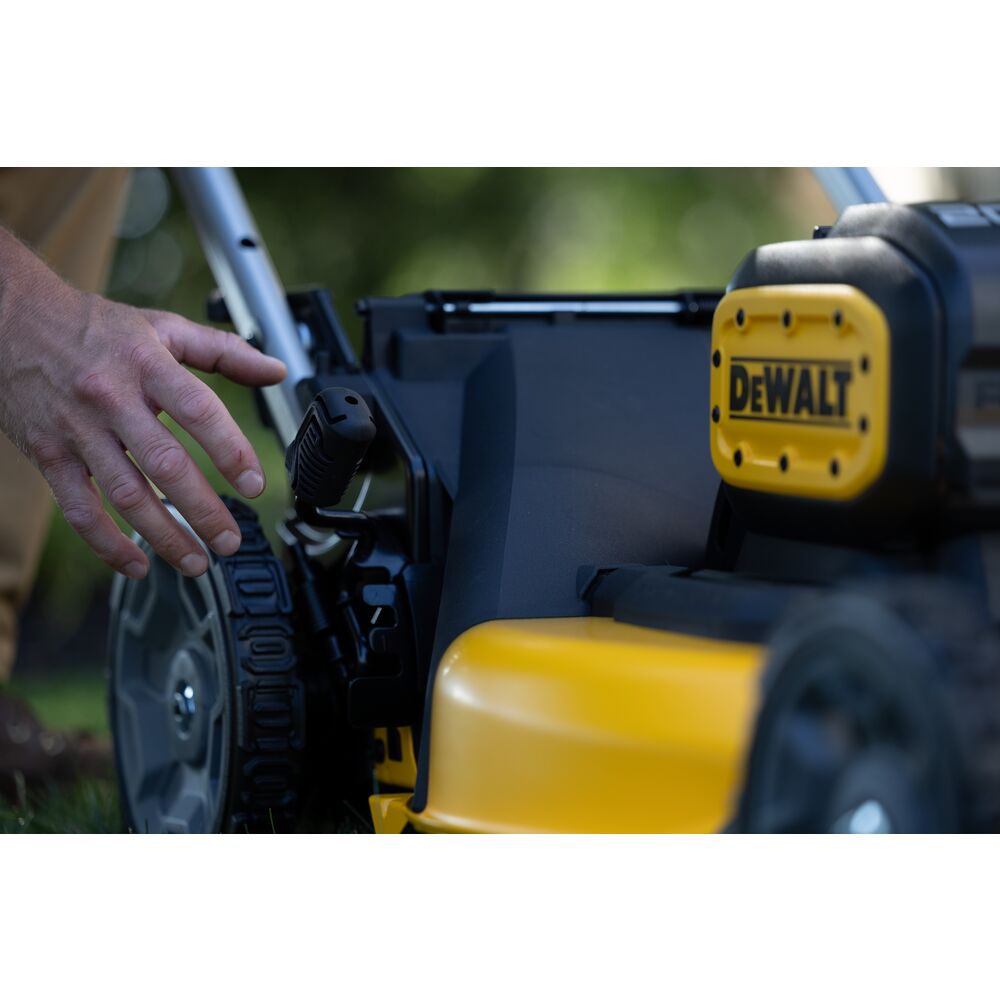 DeWALT Rasenmäher DCMWSP156N-XJ 18 V 53 cm Mulchen