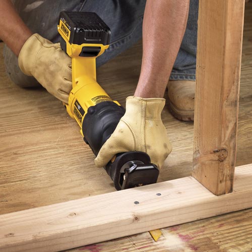 DeWalt Säbelsäge DCS380N-XJ 18 V Kompaktbauweise Leicht