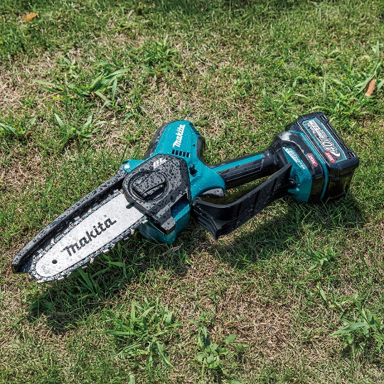 Makita Laubsäge UC029GM202 40 V Bürstenloser Motor Kompakt