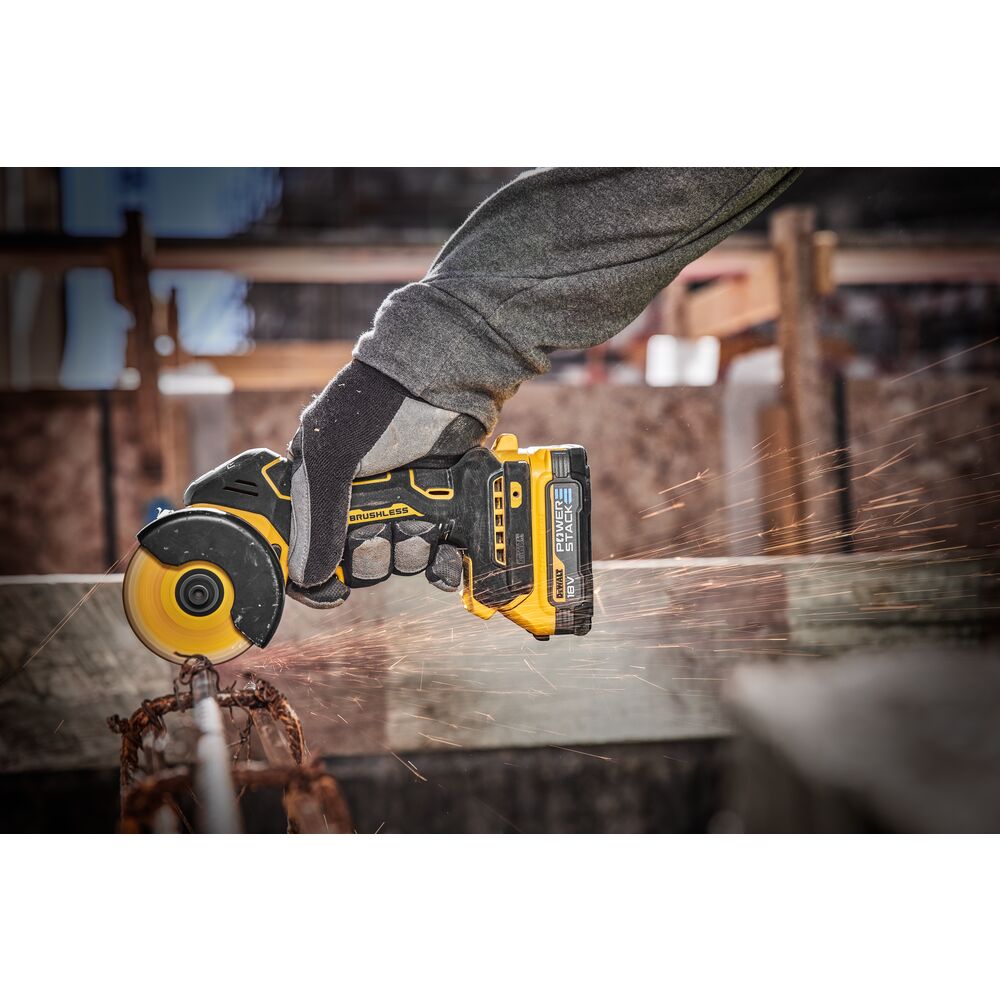 DeWALT Kreissäge DCS438E2T-QW 20 V LED Beleuchtung Kompakt