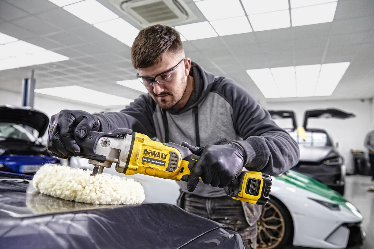 DeWALT Poliermaschine DCM849N-XJ 18 V 180 mm Scheibe