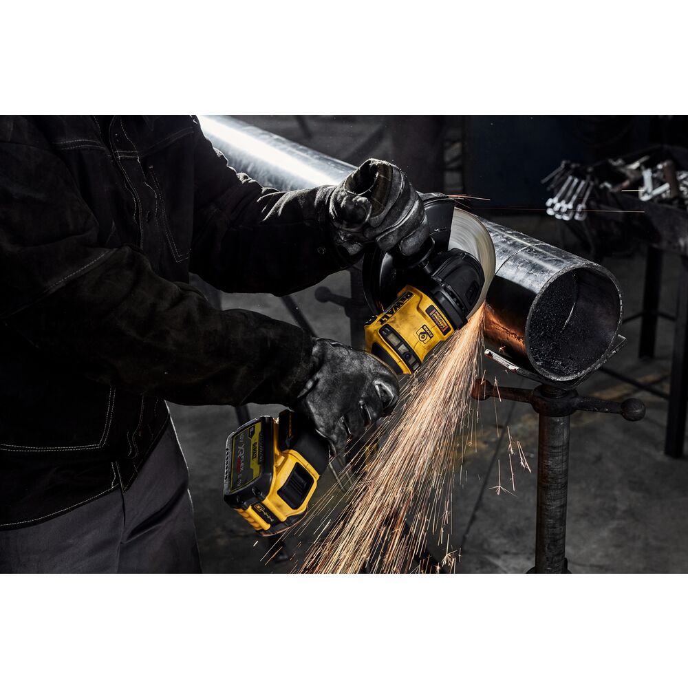 DeWALT Schleifer DCG440N-XJ 54 V Vibrationsarm Kompakt