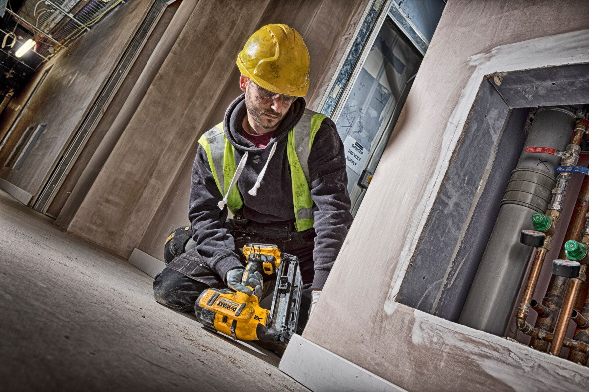 DeWalt Nagler DCN660NT-XJ 18 V Tiefeneinstellung Kompakt