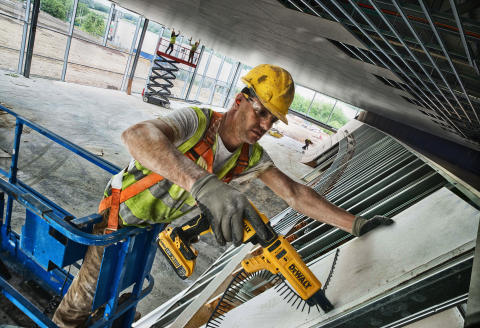 DeWalt Schrauber DCF620P2K-QW 18 V Kompakte Bauweise