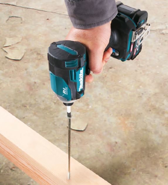 Makita Schlagschrauber TD001GZ02 18 V Bürstenlos Ergonomisch
