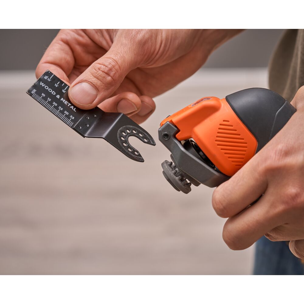 BLACK+DECKER Multitool BDCOS18D1K 18 V 20 Zubehörteile