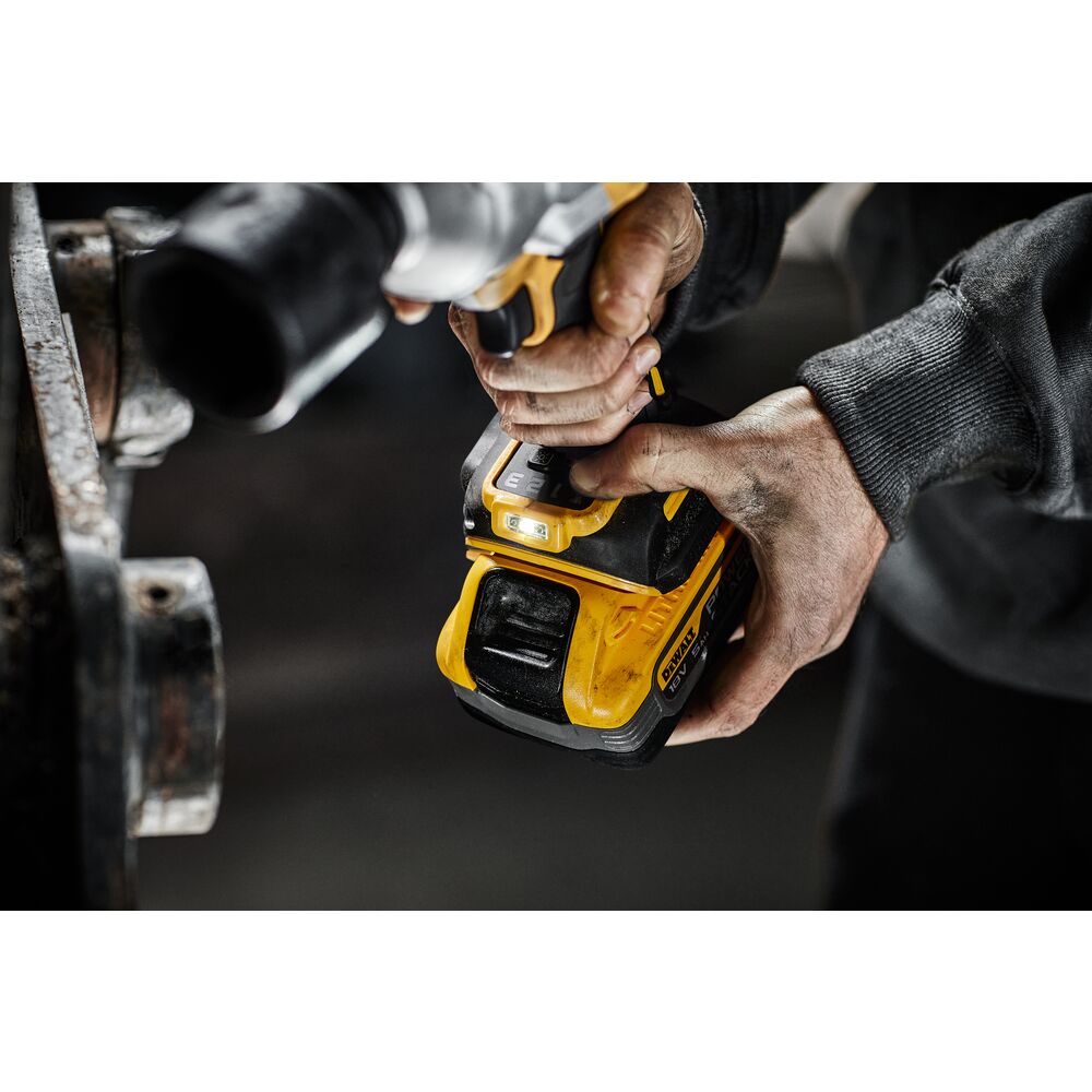DeWalt Schlagschrauber DCF961H2T 18 V 1626 Nm Kompakt