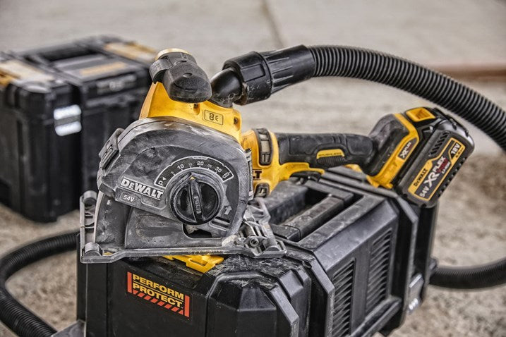 DeWalt Betonfertiger DCG200NT-XJ 54 V Kraftvoll Kompakt Set