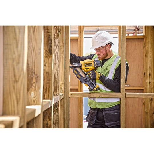DeWalt Nagler DCN930N-XJ 18 Volt Nagellänge Bis 90 mm