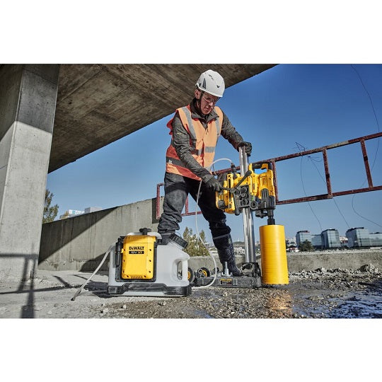 DEWALT Wassertank DCE6820N-XJ 18 V 15 L Kapazität Mobil