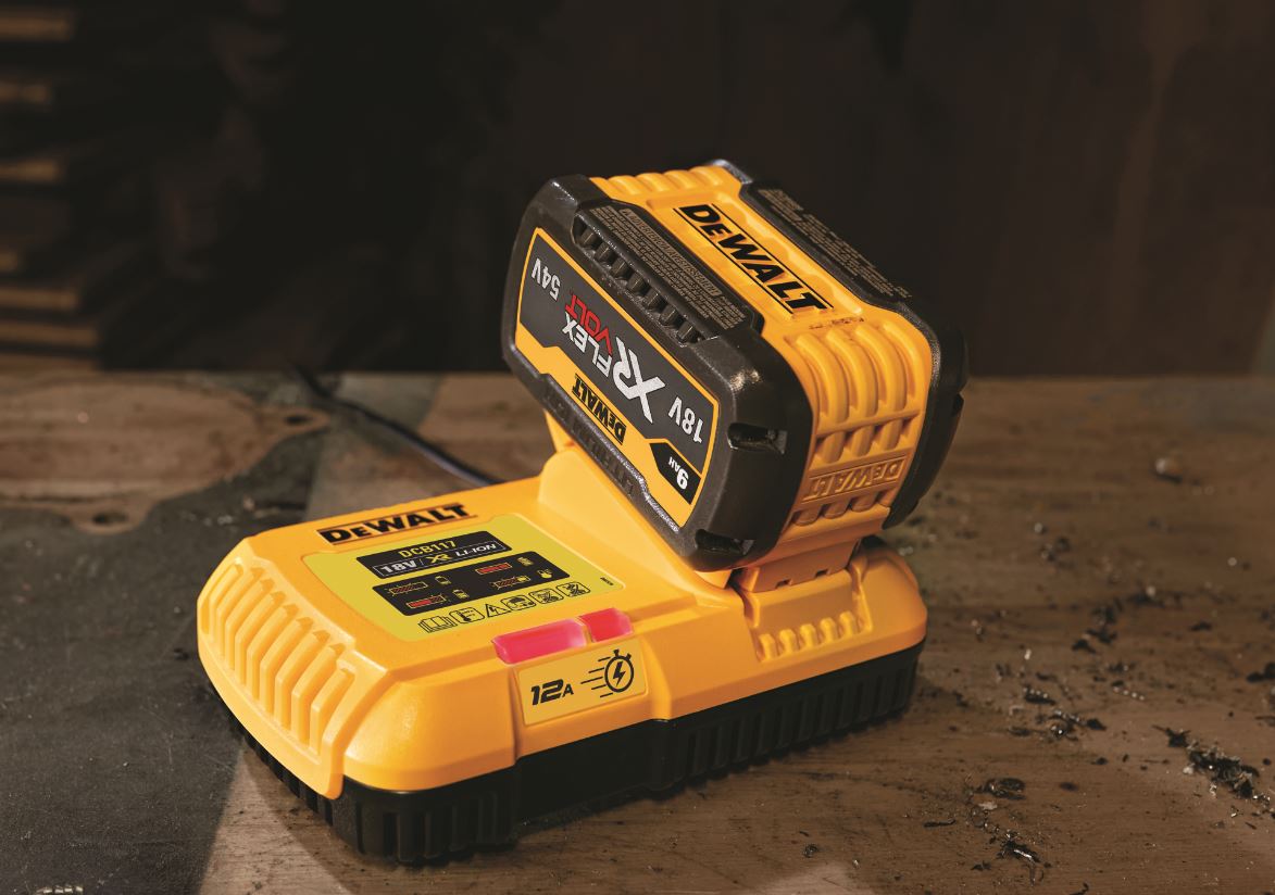 DeWALT Ladegerät DCB117-QW 18 V 54 V Ultraschnelles Laden