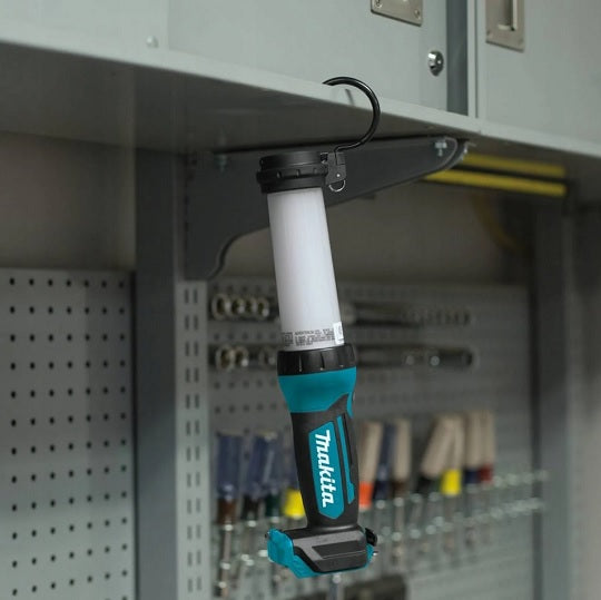 Makita Akku-Taschenlampe ML104 – Heller 360-Grad-Lichtstrahl mit 20 LEDs