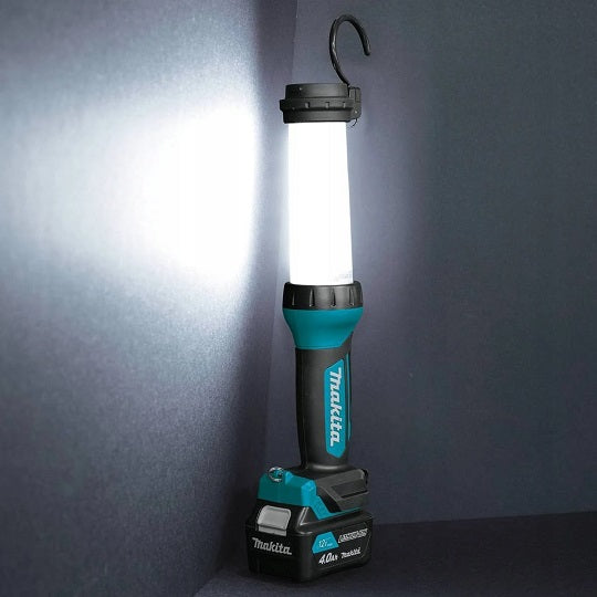 Makita Akku-Taschenlampe ML104 – Heller 360-Grad-Lichtstrahl mit 20 LEDs