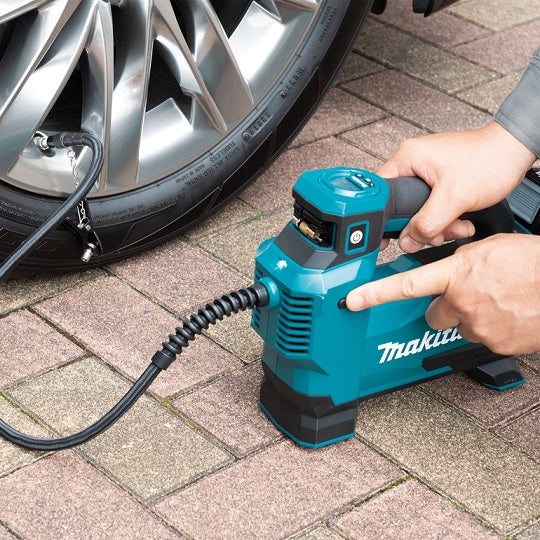 Makita MP001GZ Minikompressor – Batteriebetriebene Vielseitigkeit mit 40V Li-Ion Akku