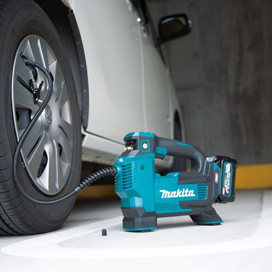 Makita MP001GZ Minikompressor – Batteriebetriebene Vielseitigkeit mit 40V Li-Ion Akku