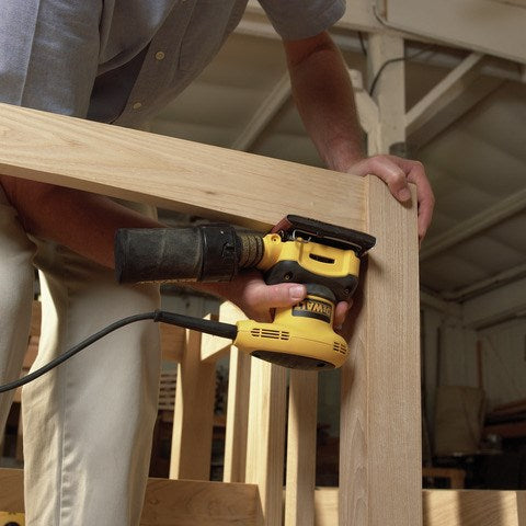 DeWalt DT3011-QZ Schleifpapier 115x140mm – Hohe Abtragungsleistung mit 8 Löchern