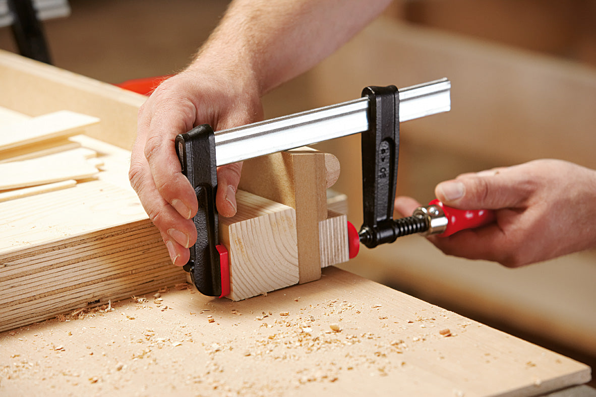 Bessey Zimmermannsschablone TPN12BE Ergonomischer Holzgriff