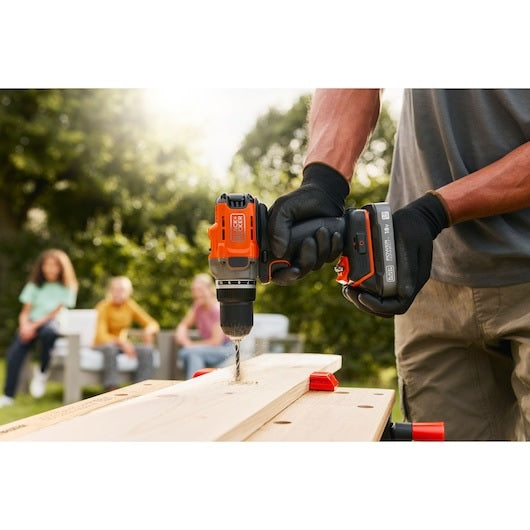 Black Decker Bohrschrauber BCD382XN-XJ 45 Nm 2 Gänge