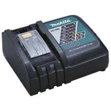 Makita Ausstoßersäge DUC122RTE 12 V Hohe Präzision Set