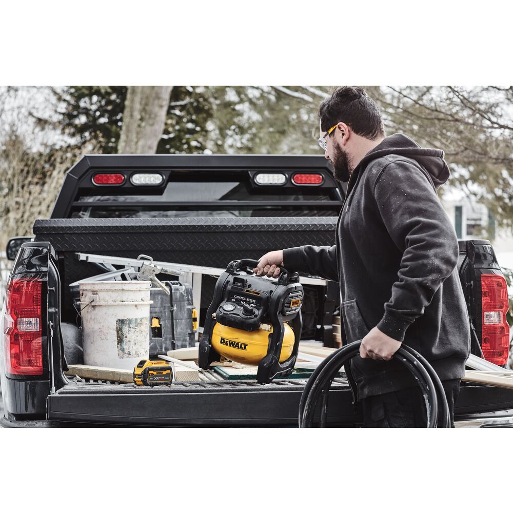 Dewalt Kompressor DCC1018N-XJ 18 V-Antrieb 10 Liter Set
