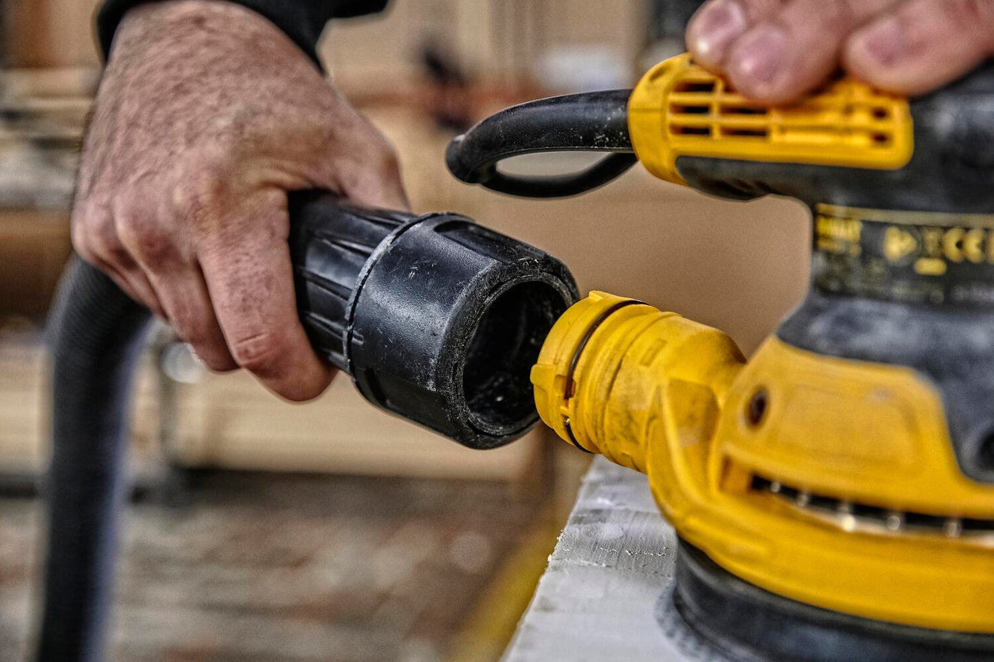 DeWalt Exzenterschleifer DWE6423-QS 230V Drehzahl