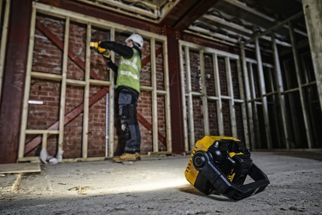 DeWalt Arbeitsleuchte DCL077-XJ 20 V 2000 lm IP54 Kompakt