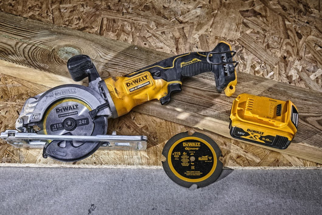 DeWALT Kreissäge DCS571NT-XJ 54 V Airlock-Staubabsaugung