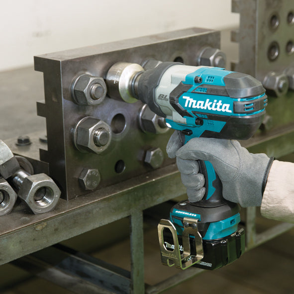 Makita Schlagschrauber DTW1001Z 18 V 1050 Nm Set.