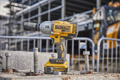DeWALT Akkuschlagschrauber DCF897N-XJ – Hohe Leistung mit 950Nm Drehmoment