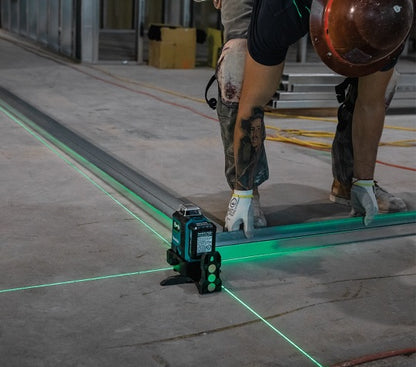 Makita SK700GD Schnurloser Rotationslaser 360° – Ergonomisches Design Mit Grüner Lasertechnologie