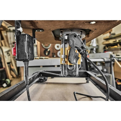DeWALT DWE627KT-QS – Leistungsstarke 2300W Spindelhobelmaschine mit Externem Adapter