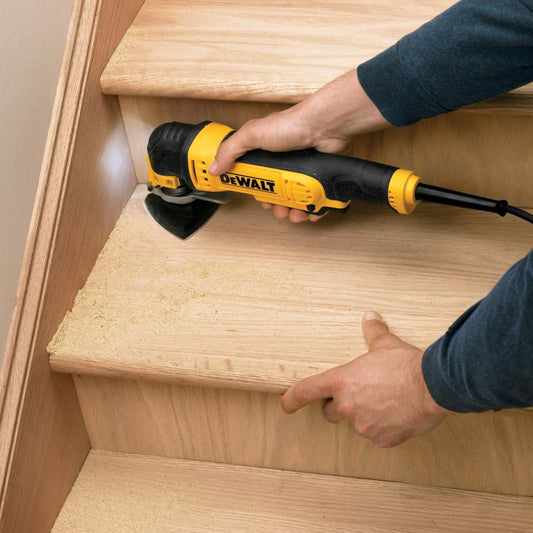 DeWalt DWE315KT-QS – Werkzeugloser Zubehörwechsel für Vielseitige Anwendungen