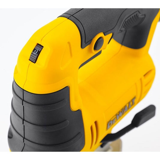 DeWALT DWE349-QS – Hochleistungsfähige Elektrische Stichsäge mit Variabler Geschwindigkeit